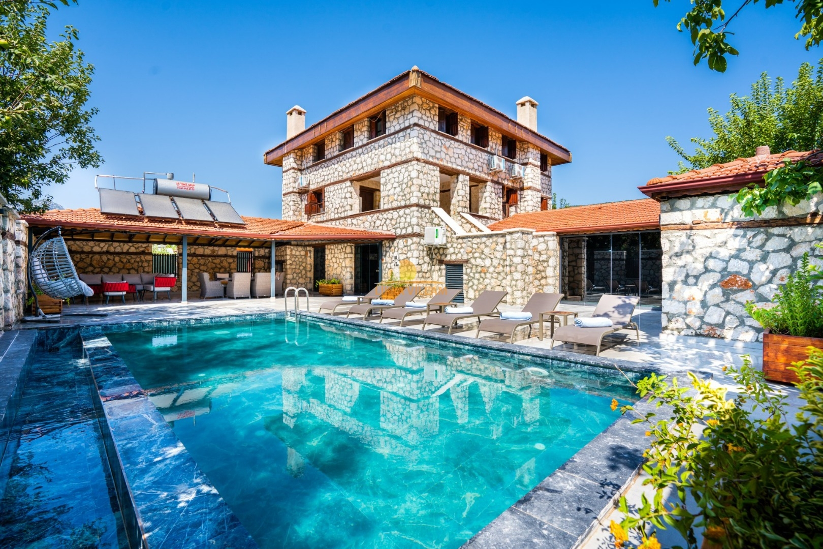 Villa in Kas, privater Pool, beheizter Innenpool, 3 Schlafzimmer, 3 Bäder, Whirlpool, Sauna, Hamam, 3 Etagen