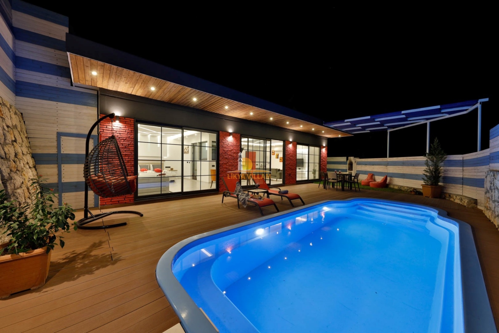 Villa oberhalb Kalkan mit Bergblick, privater Pool, 1 Schlafzimmer, 1 Bad, Whirlpool, Garten, ideal für 2 Personen